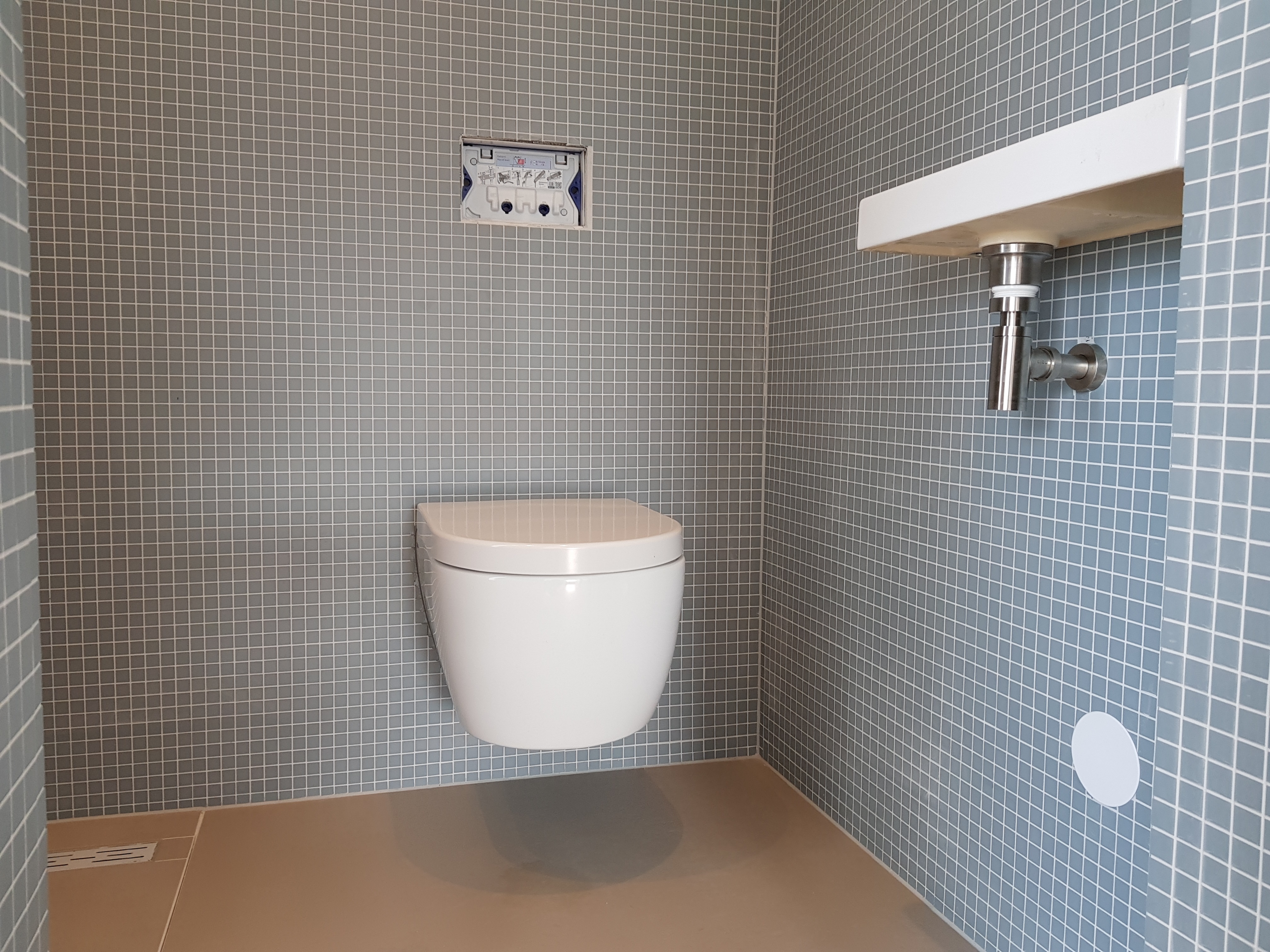 Linnaeusstraat verbouwing UFA Bouw – binnen toilet 2